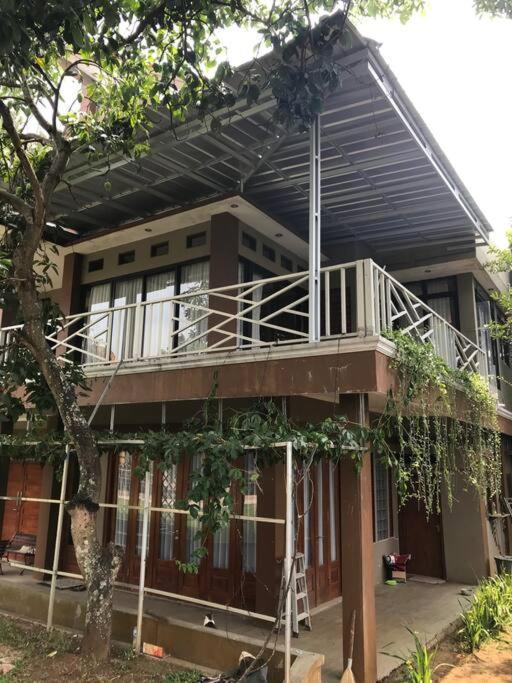 Villa Naumi Μπαντούνγκ Εξωτερικό φωτογραφία